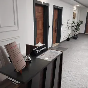 Royal Homes 404 Hotel